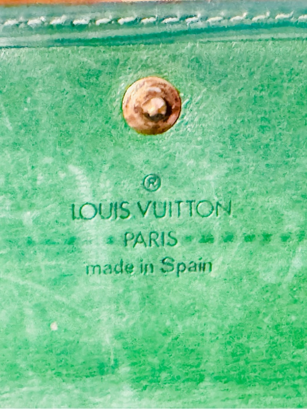 Louis Vuitton Green Epi Leather Wallet - Picture 3 of 13